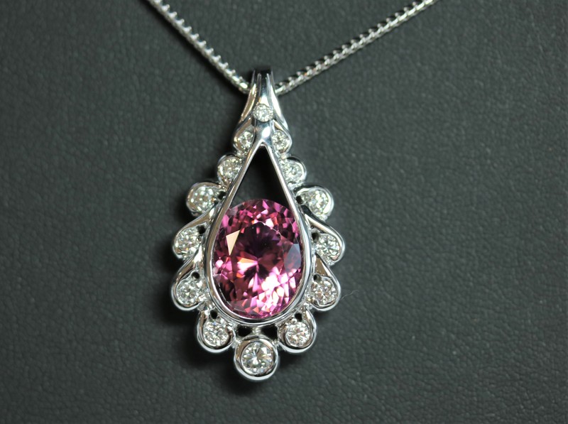 custom jewelry  designed pendant